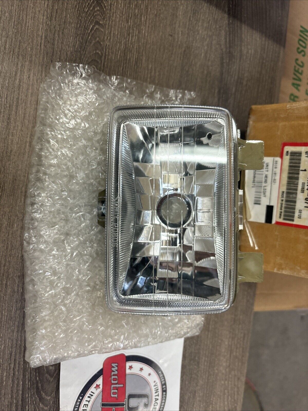 NOS Honda TRX350 TE TM FW FE FM HEAD LIGHT UNIT 33150-HN4-671 H133