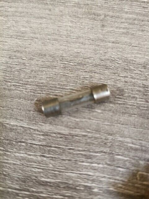 NOS YAMAHA EF5000DV EF4000DVE QT50G RS100B GT80B RD60 FUSE 116-82151-00-00 Y145