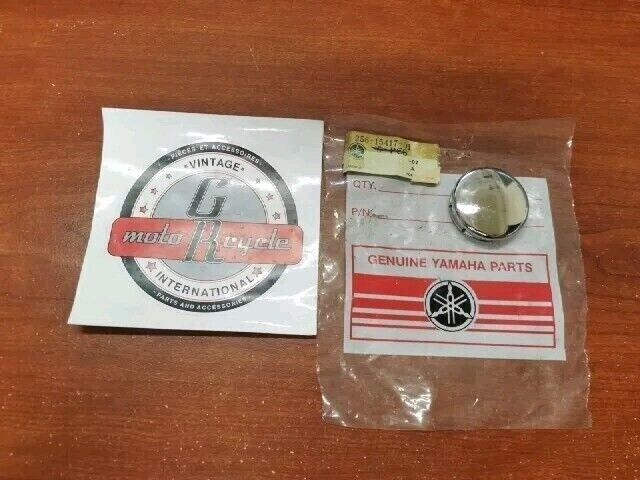NOS Yamaha TX650 XS1 XS2 CAP COVER 256-15417-01-00 SUB 1J7-15417-02-00 Y154