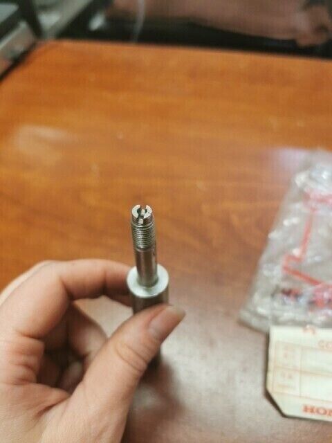 NOS Honda CB450 CB500T CL450 CAM FOLLOWER SHAFT 14451-292-000 H97