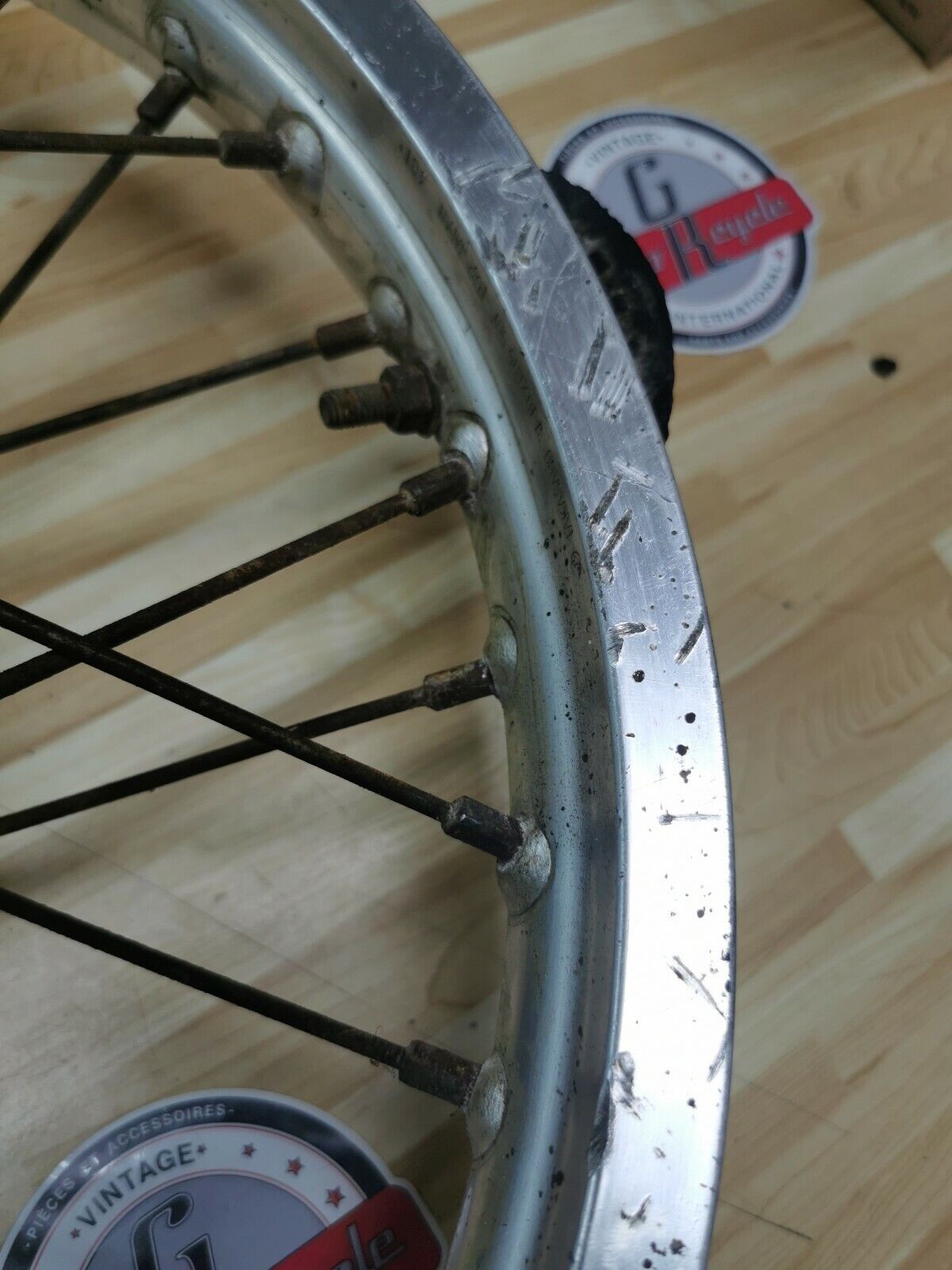 Suzuki RM125 1984 rear back wheel hub rim 64110-01B02