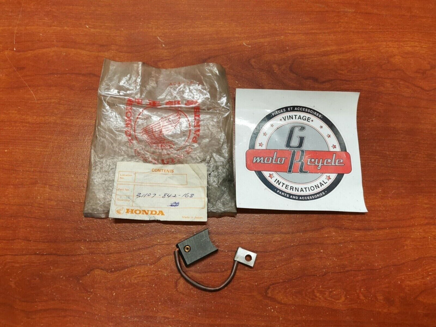 NOS Honda EG1500 ER1500 EC150 BRUSH 31107-842-168 H64