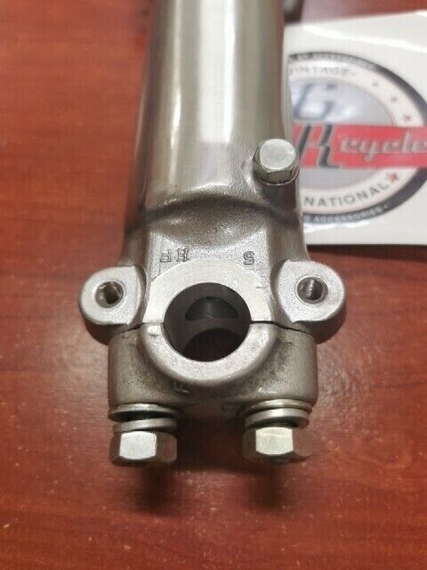 NOS Honda CB450K CB750K LEFT FRONT FORK CASE (LOWER) 51520-319-010 H97
