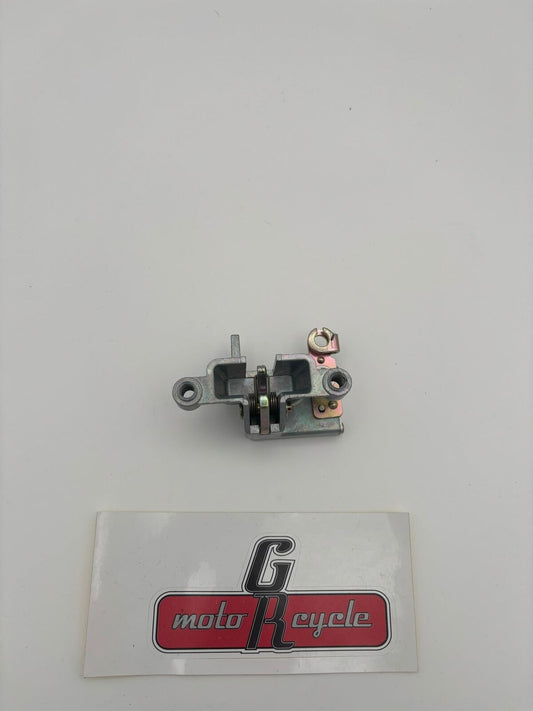YAMAHA XC125 YW100 YW50 SEAT LOCK ASSY SUP BY 5ML-F4780-00-00 4UE-F4780-02-00