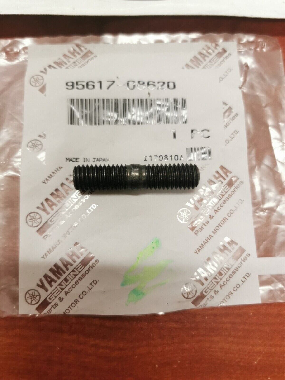 NOS Yamaha YZ450 YZ250 WR450 WR250 YP400 WR426 STUD BOLT 95617-08620-00 Y82