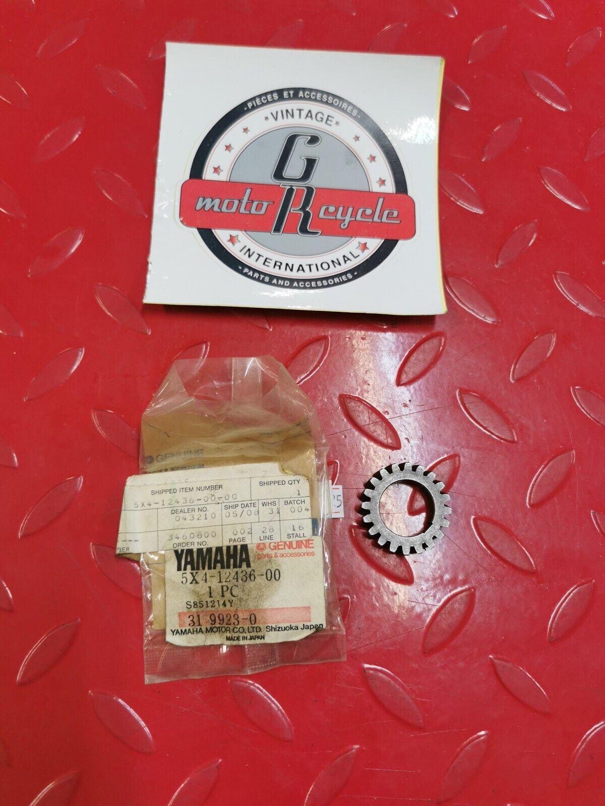 NOS YAMAHA YZ125 1982 GEAR DRIVE 5X4-12436-00-00 Y30