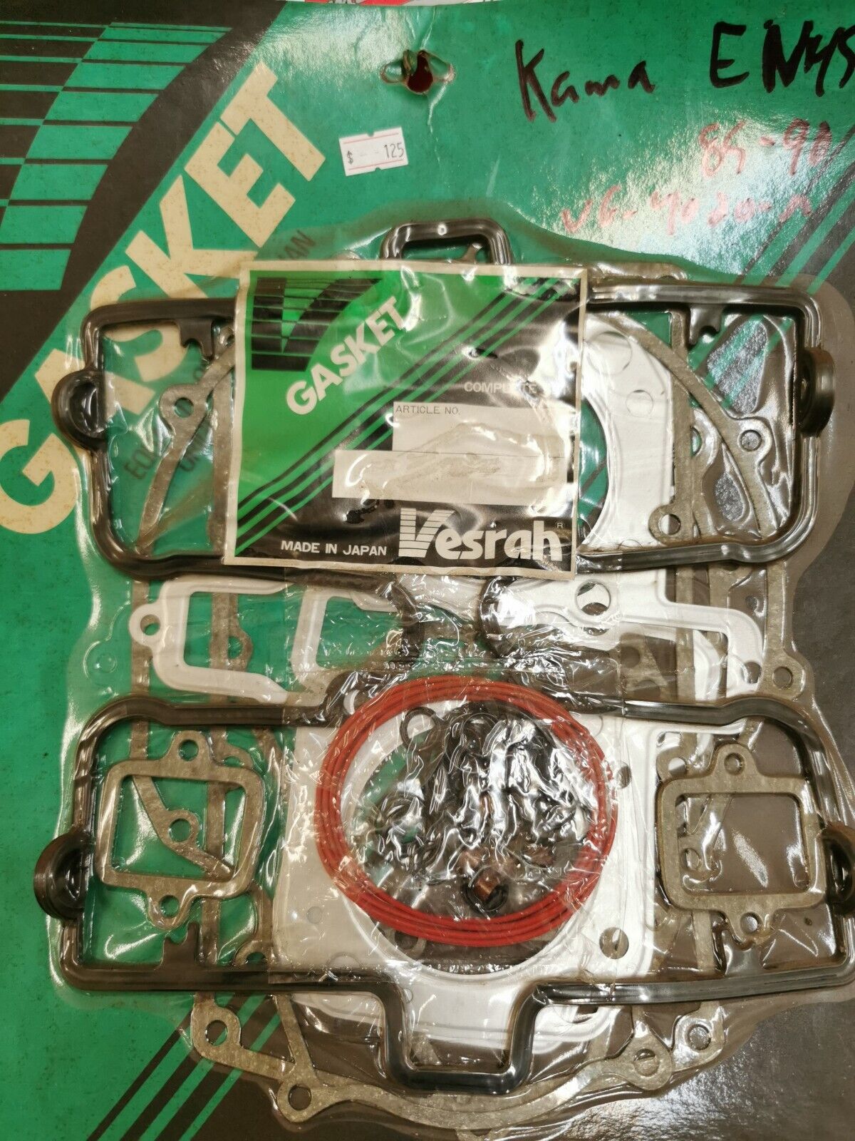 NOS Kawasaki EN450 1985 - 1990 GASKET KIT A+B VG-4020-M K1