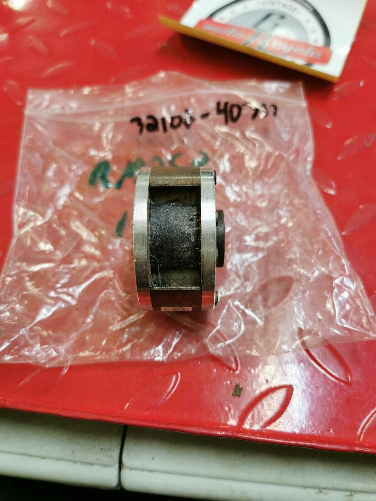 NOS Suzuki RM250 1980 IGNITION TOTOR 32102-40311 S1