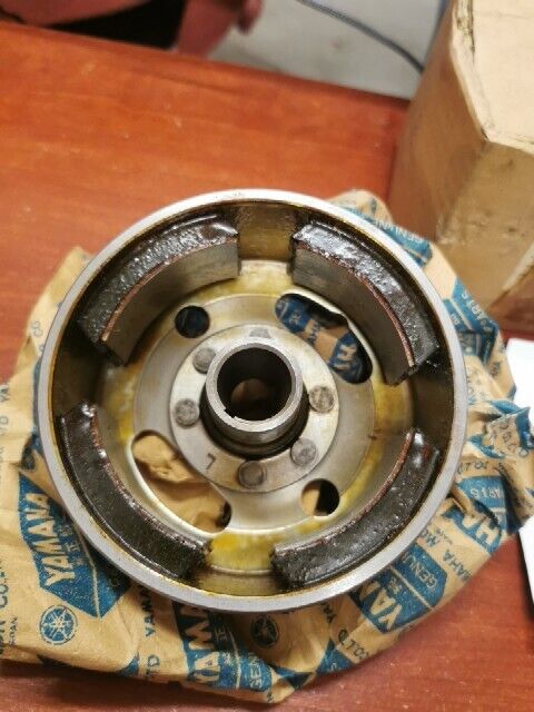 NOS Yamaha 1974 1975 MX100 MX125 FLYWHEEL ROTOR 427-81350-11-00 Y125