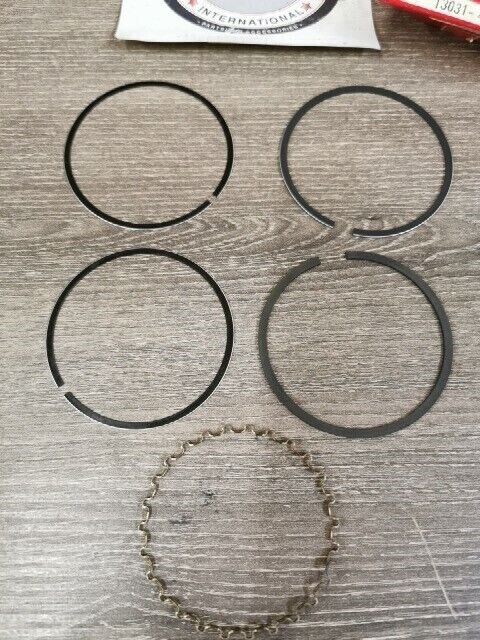 NOS HONDA CB400A CB400N CM400T CM400E RING SET PISTON 0.50 13031-413-013  H89