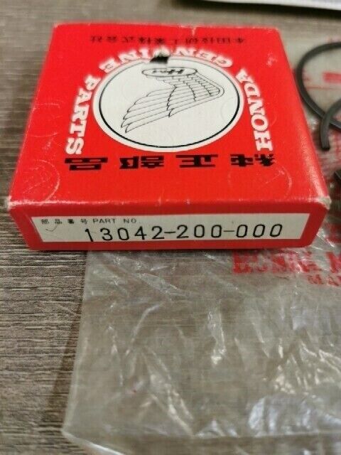 NOS HONDA C92 CS92 CA92 CB92 RING SET PISTON 0.75 13042-200-000 H77