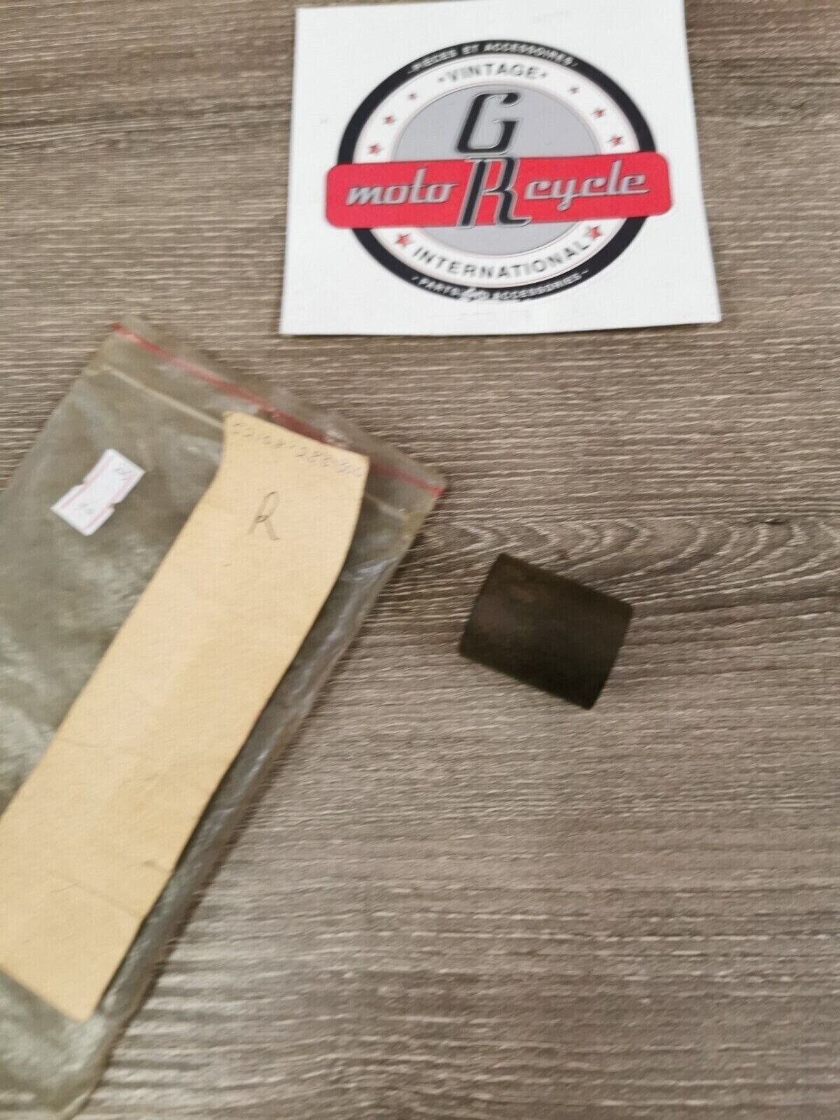 NOS HONDA CB450 BUSH SWINGARM PIVOT 52108-283-300 H48