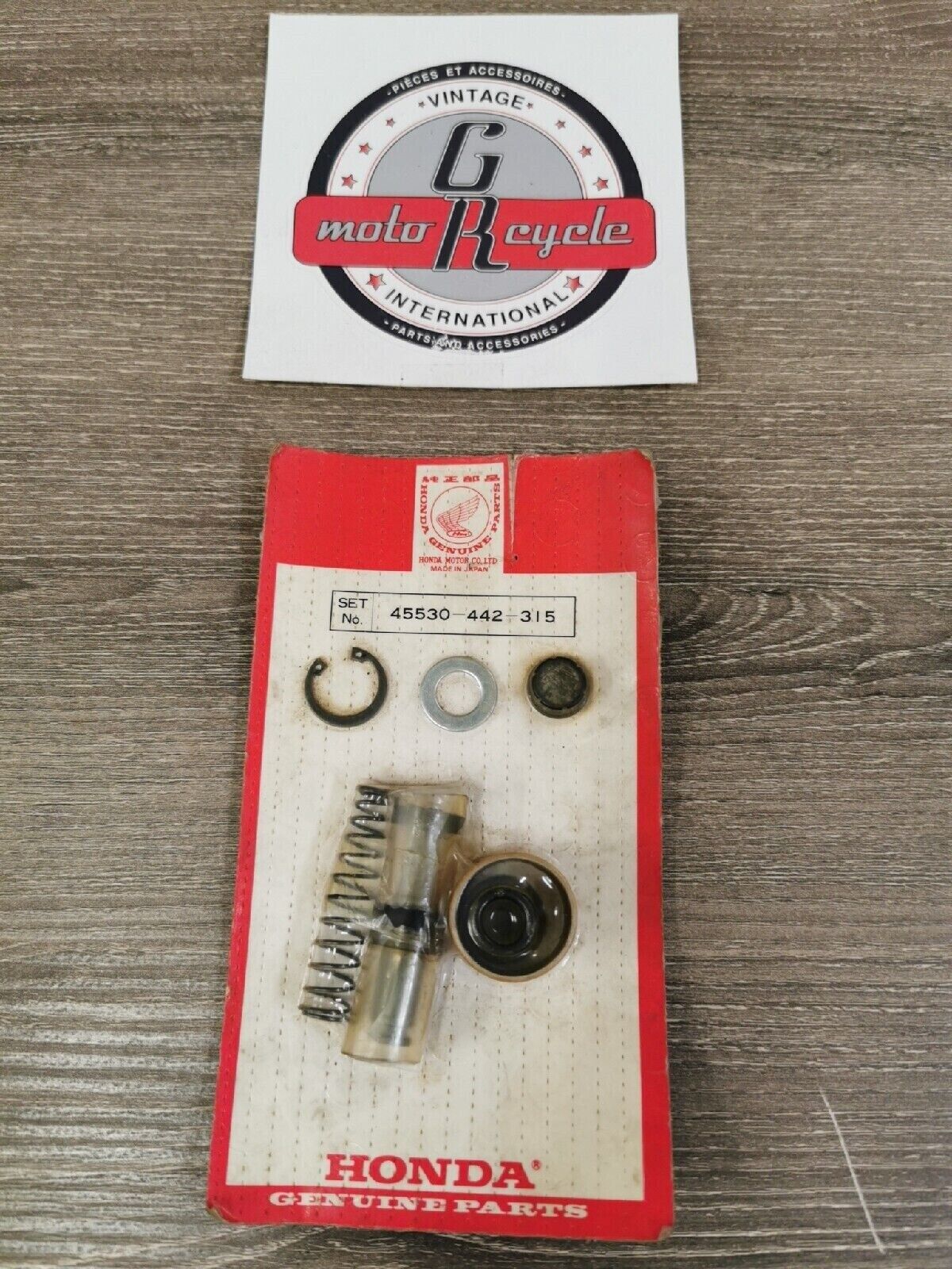 NOS HONDA CB650 CB400 CB750 1979 1980 MASTER CYLINDER   45530-442-315  H44