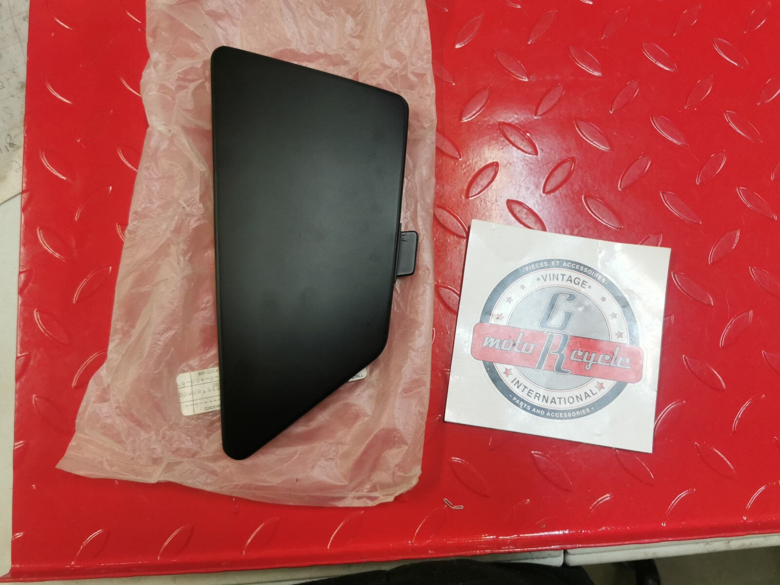 NOS YAMAHA 1983 XS650S COVER SIDE 4 XS650S HERITAGE SPECIAL 5V4-21741-00 Y13