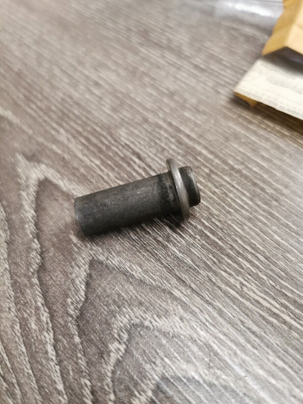 NOS YAMAHA YZ125 YZ100 1981 - 1983  SHAFT   3R3-2148A-00-00   Y57