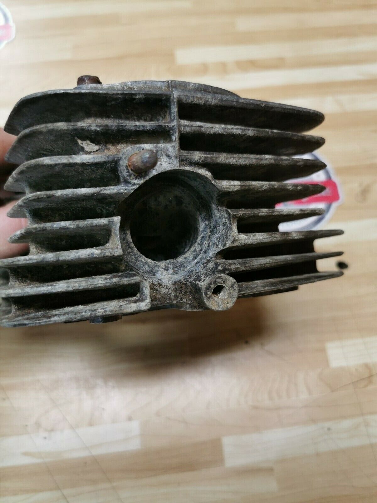 Honda XR200 1981 cylinder head jug barrel top