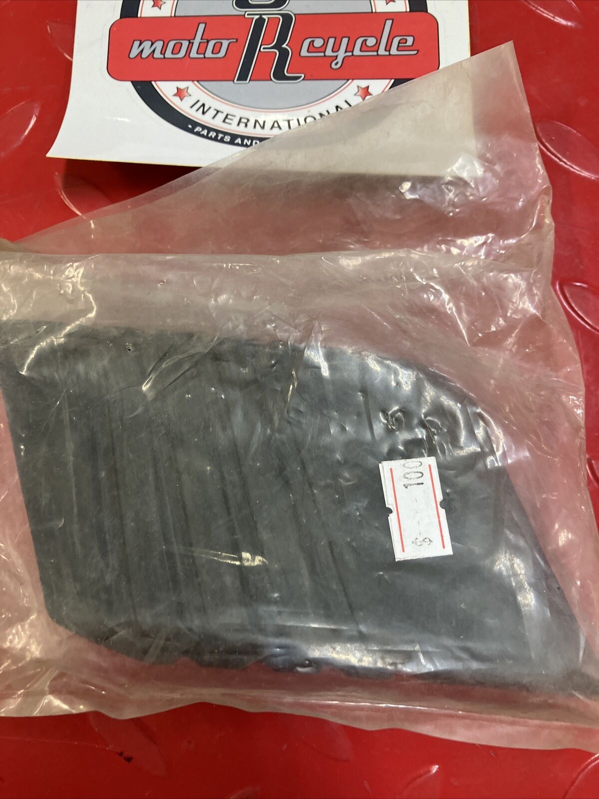 NOS Yamaha VMX540 V-MAX 1983 - 1987 SRX440 1981 END BUMPER 8M6-77524-00-00 Y16