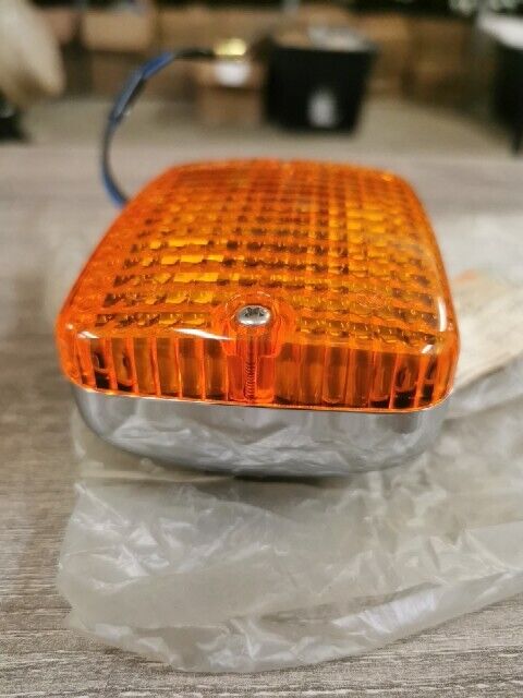 NOS YAMAHA XS1100H 1981 XS1100E FRONT FLASHER LAMP ASSY 2H7-83310-70-93 Y160