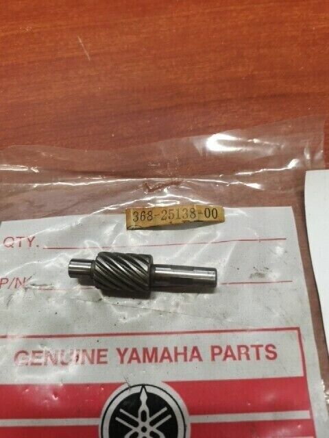 NOS Yamaha GT1 GT80 METER GEAR 368-25138-00-00 Y135
