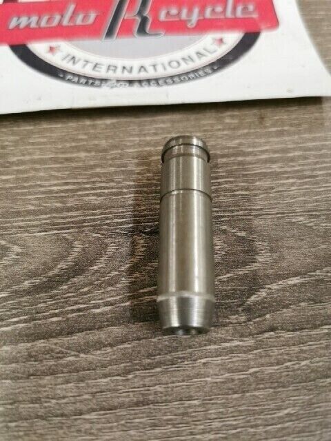 NOS HONDA CB750 1977 1978 GUIDE IN VALVE 12021-410-300 SUB BY 12021-410-405 H77
