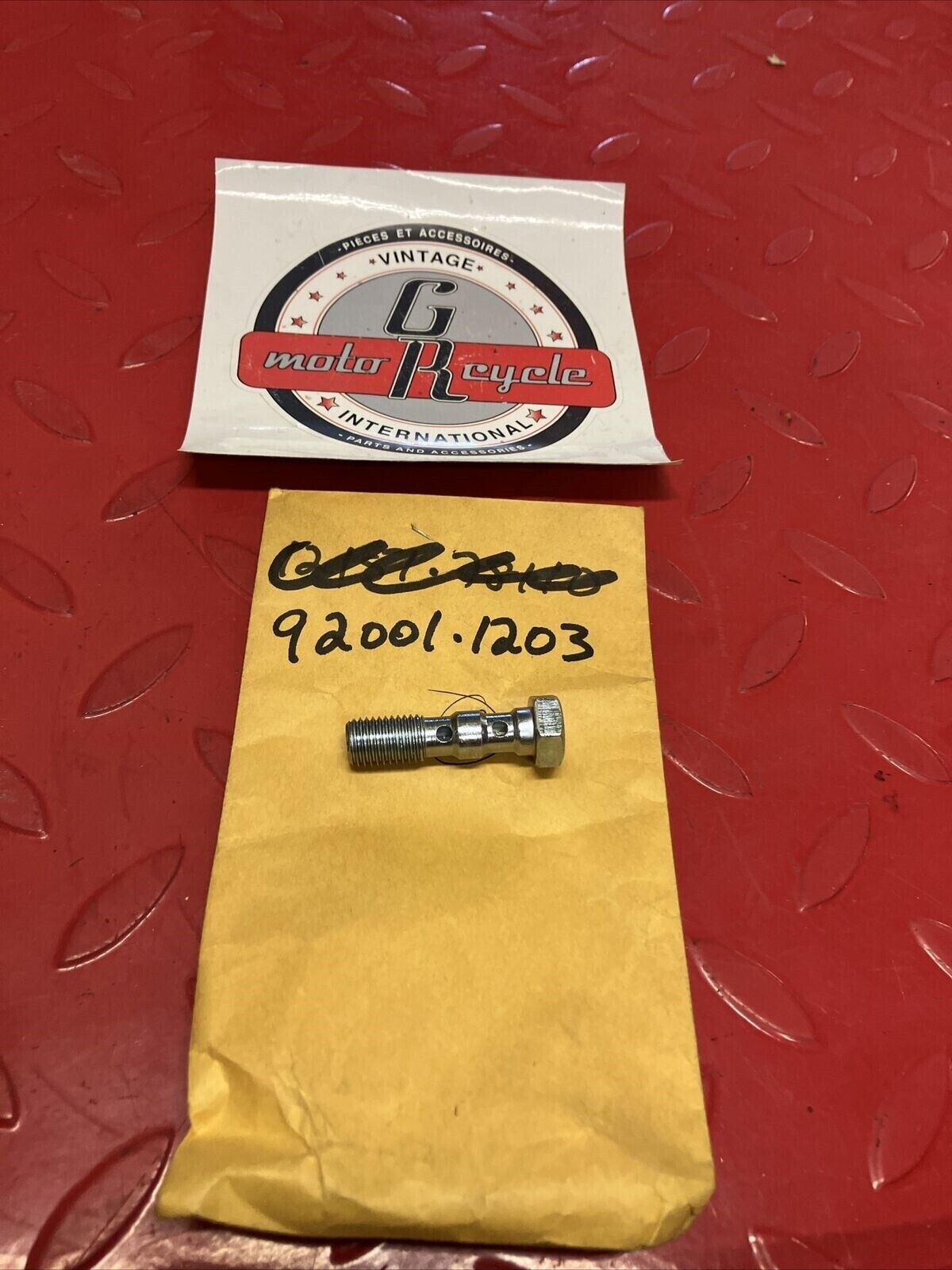 NOS KAWASAKI OIL BOLT L=37 92001-1203 K20