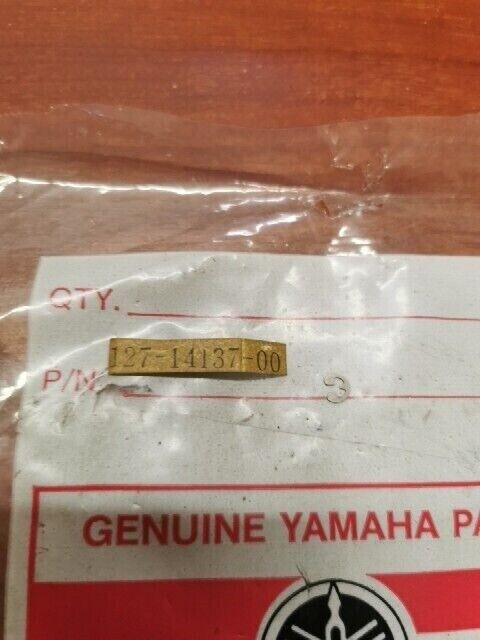 NOS Yamaha FS1 FS50 LB50 LB80 PW50 QT50 YG1 CLIP 127-14137-00-00 Y144