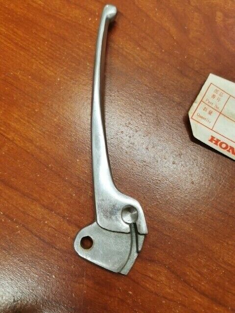 NOS Honda C72 C77 C78 RIGHT HANDLE LEVER 53175-259-000 H99