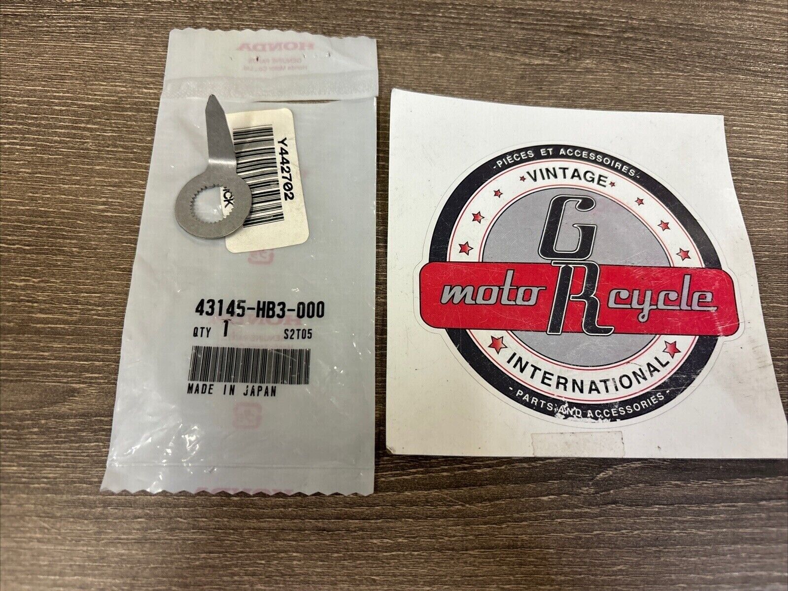 NOS Honda TRX200 TRX90 TRX125 ATC125M REAR BRAKE INDICATOR 43145-HB3-000 H121