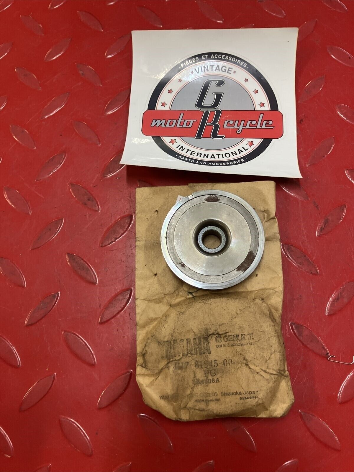 NOS Yamaha MAXIM XJ650 XJ700 XJ750 XJ900  PLATE 4H7-81845-00-00 Y25