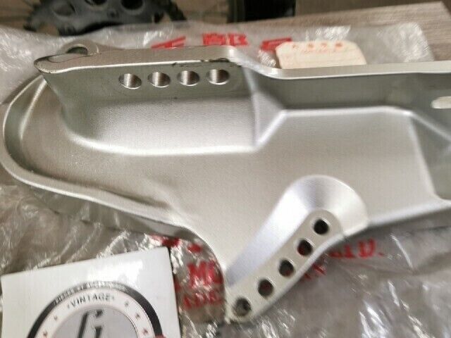 NOS HONDA OUTBOARD BF35 BF50 Stern Bracket 50301-ZV5-010ZA H85