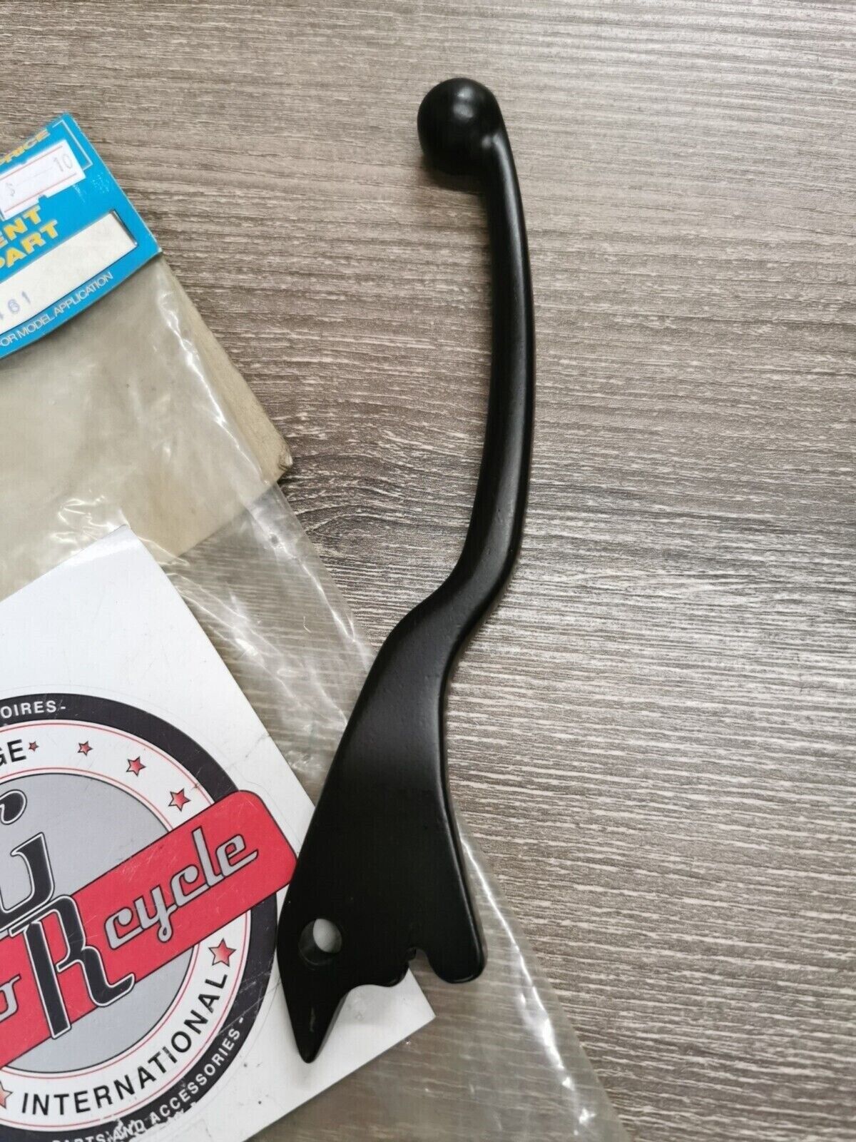 NOS EMGO Suzuki GS550ESF GS1150EG LEVER BRAKE 30-79461 J34