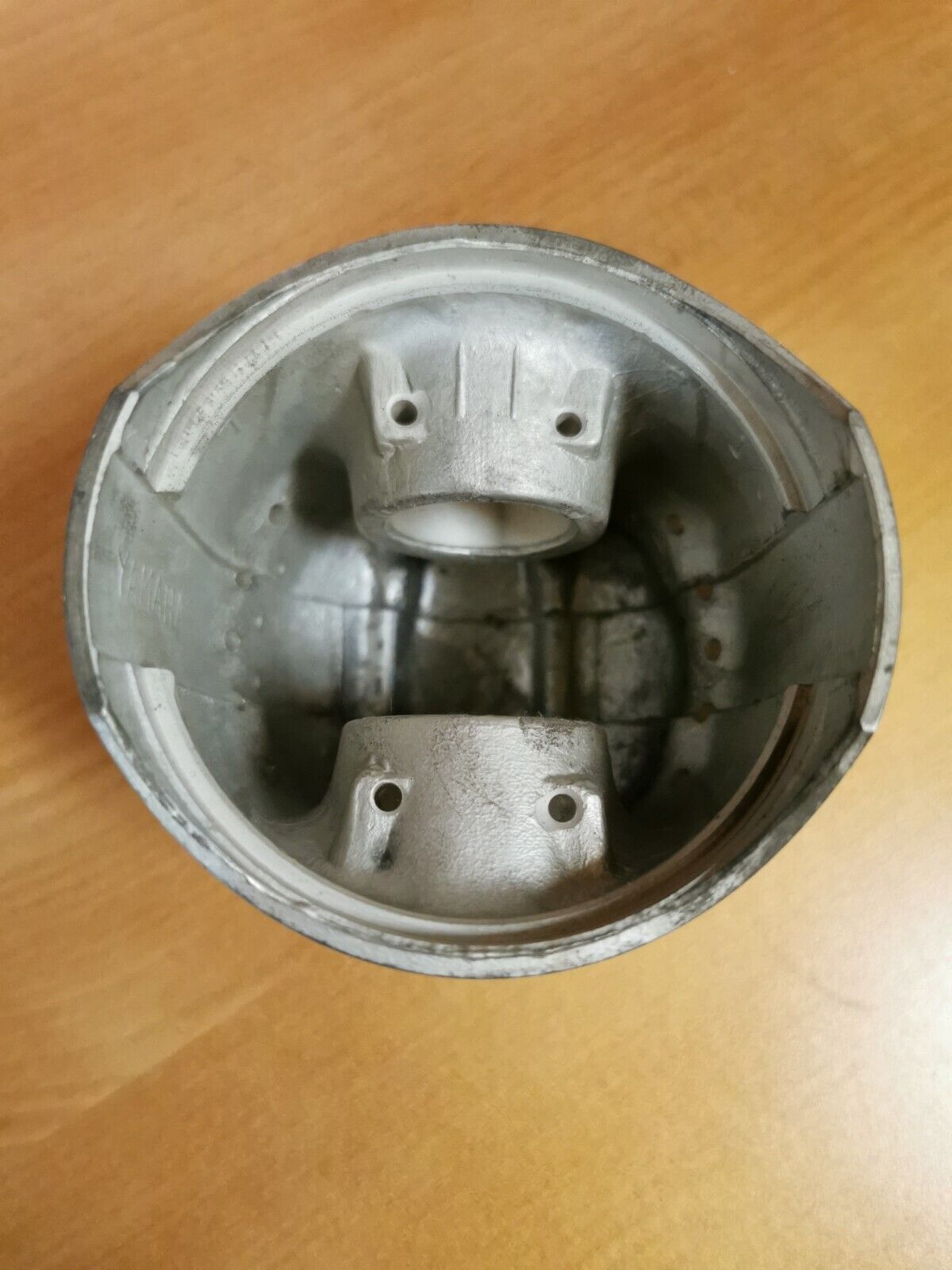 NOS YAMAHA XS1 XS2 TX650 1970 - 1973  PISTON 1 O/S 0.25   256-11635-02-00 Y47