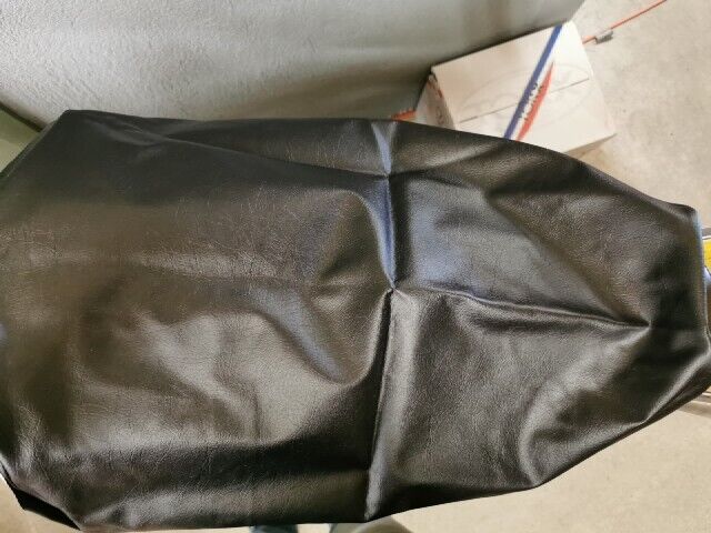 NOS YAMAHA DT125E 1978 COVER SEAT 2A6-24771-00-00 Y104