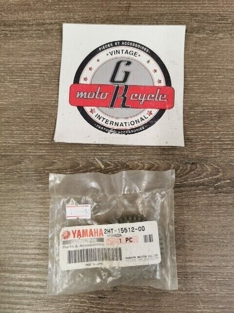 NOS YAMAHA SR125 1992 - 1998 TW200 GEAR IDLER 1 2HT-15512-00-00 Y104