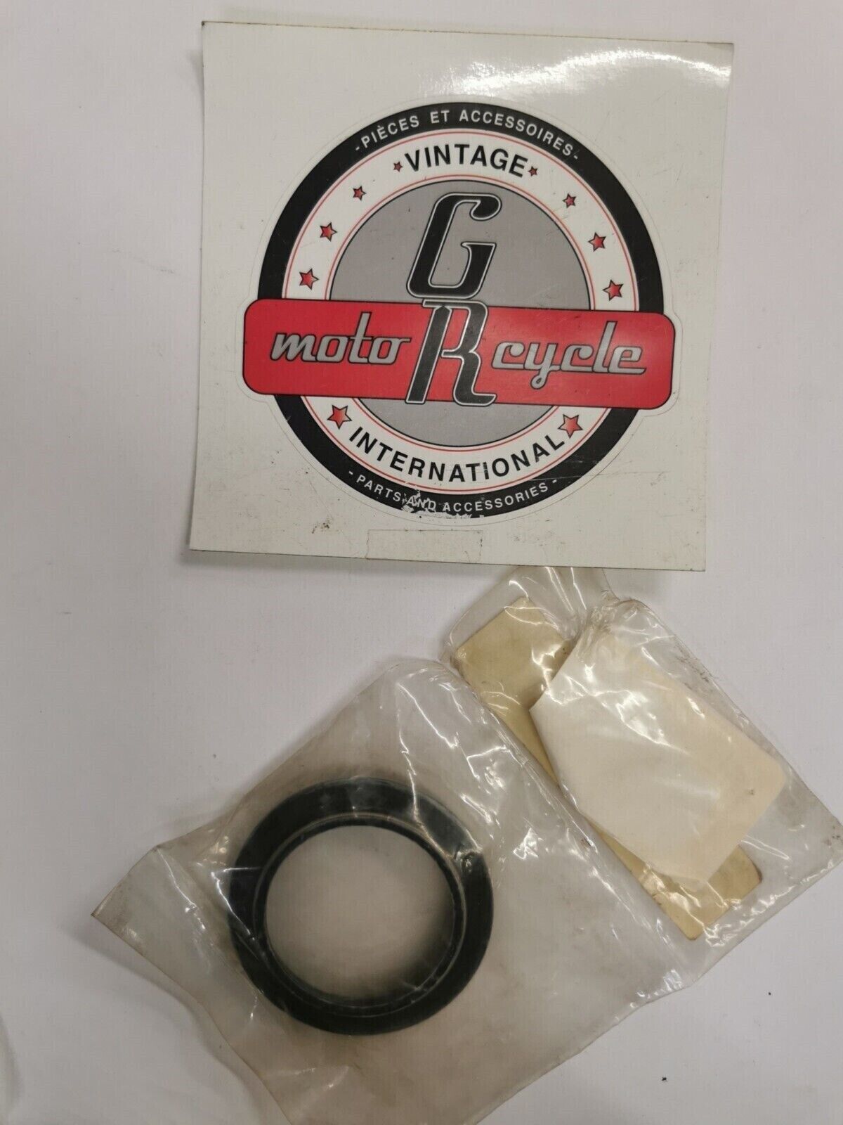 NOS Race Tech HONDA CR125R SUZUKI RM125 Fork Dust Seals FSDS 45 J18