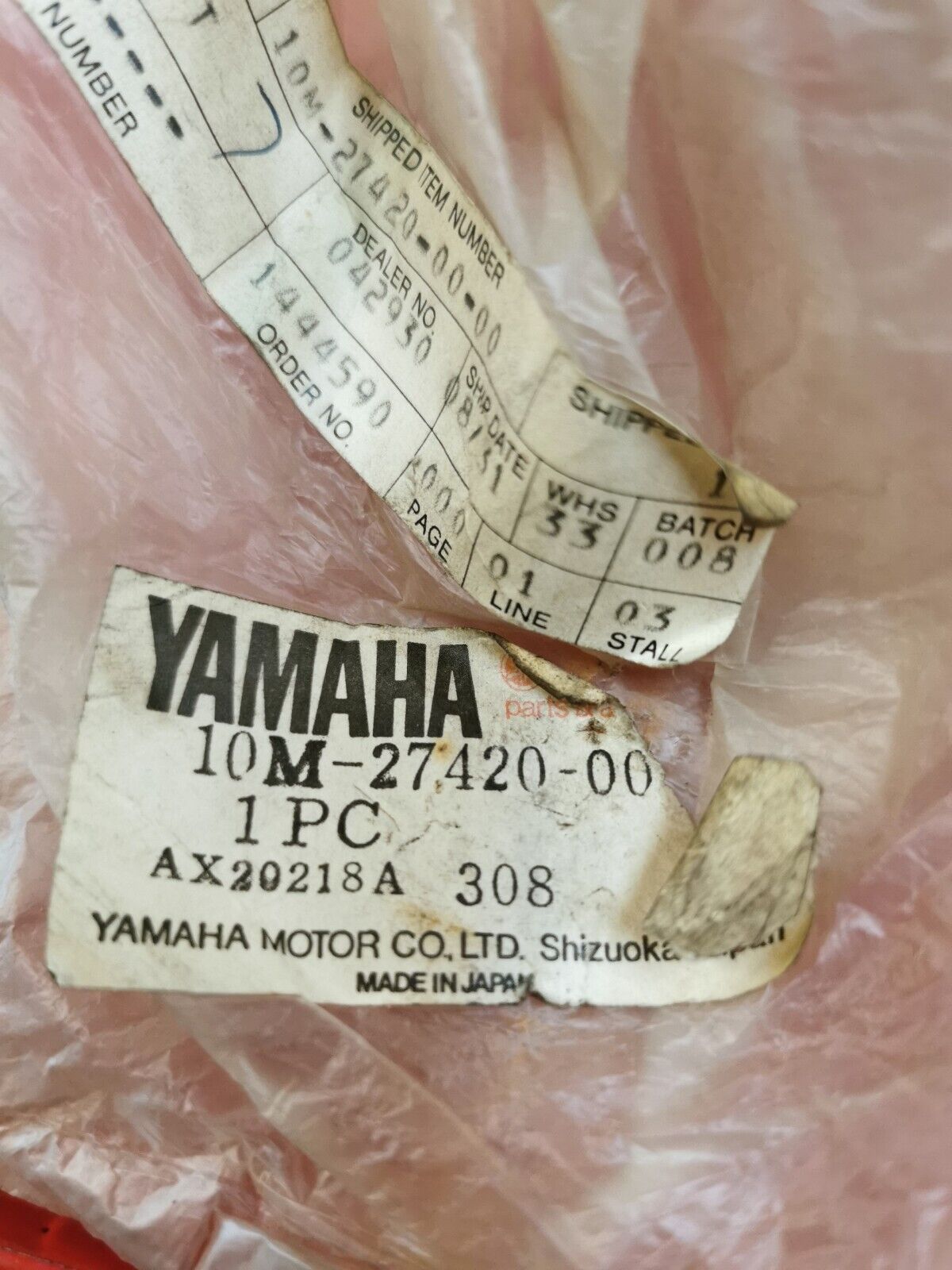 NOS Yamaha XJ1100 1982  FRT FOOTREST ASSEMBLY R 10M-27420-00-00 Y19