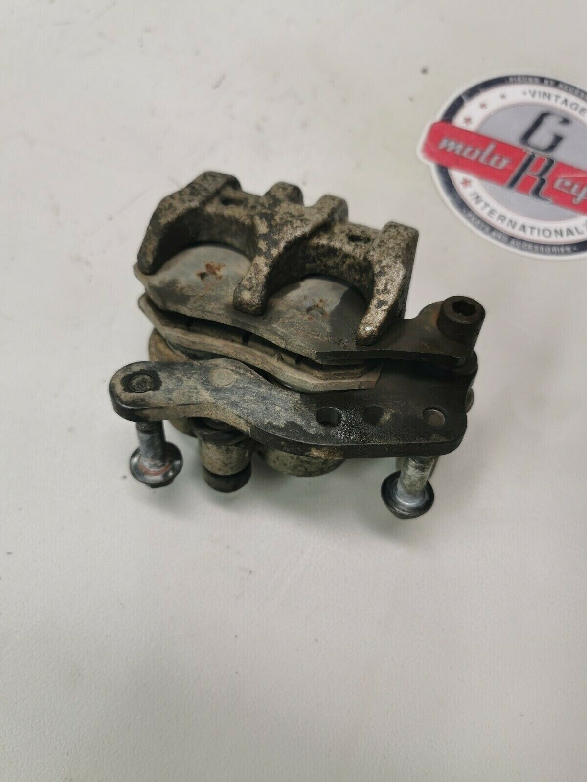 Suzuki RM125 1991 Front brake caliper