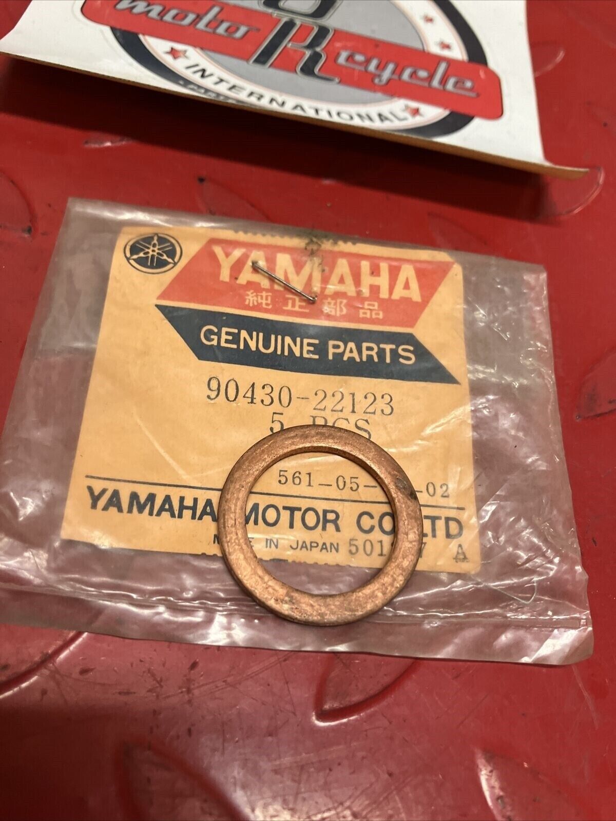 NOS YAMAHA GASKET 90430-22123-00 Y64
