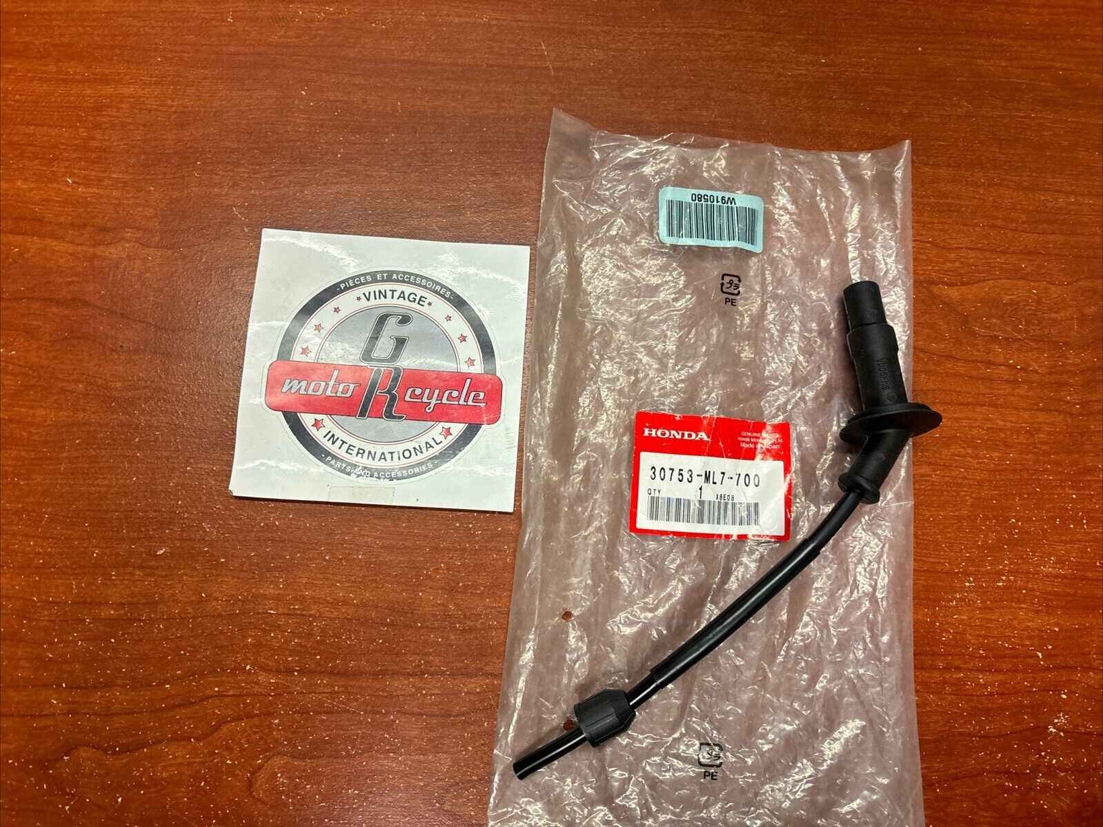 NOS Honda VFR700F VFR750F HIGH TENSION CAP 3 30753-ML7-700 H160