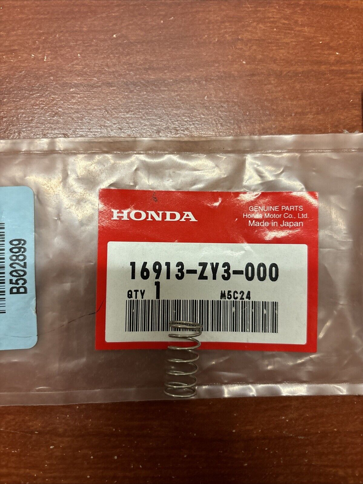 NOS Honda BF115 BF130 BF135 BF140 BF150 FUEL FILTER SPRING 16913-ZY3-000 H182