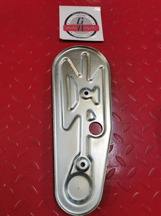 NOS YAMAHA ET250 ET340 ET300 EC340 CAP HOUSING 8F3-47543-00-00 Y28