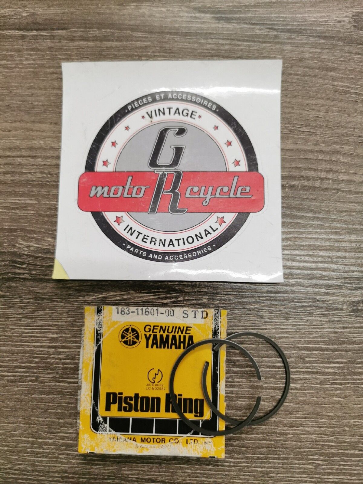 NOS YAMAHA YAS1C 1968 PISTON RING SET STD 183-11601-00-00 Y51