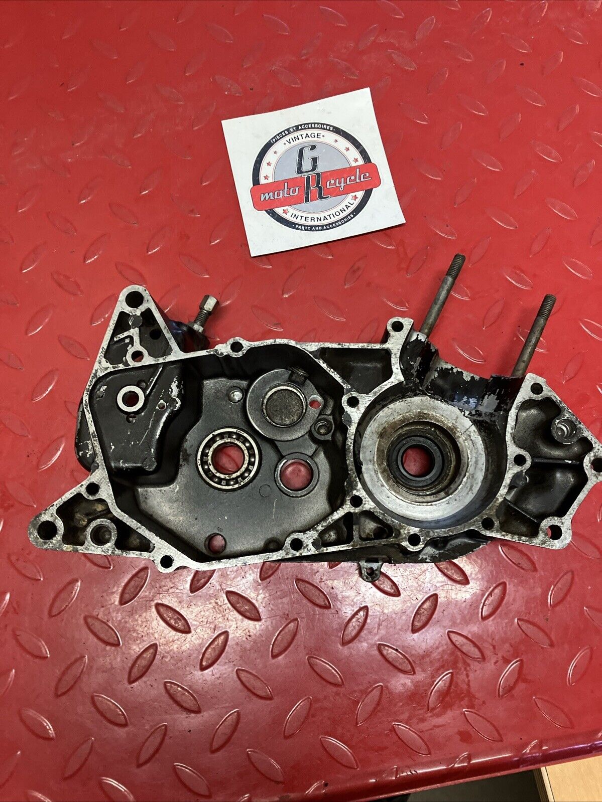 Kawasaki KS125 1974 1975 Left crankcase KD125 KE125 U3