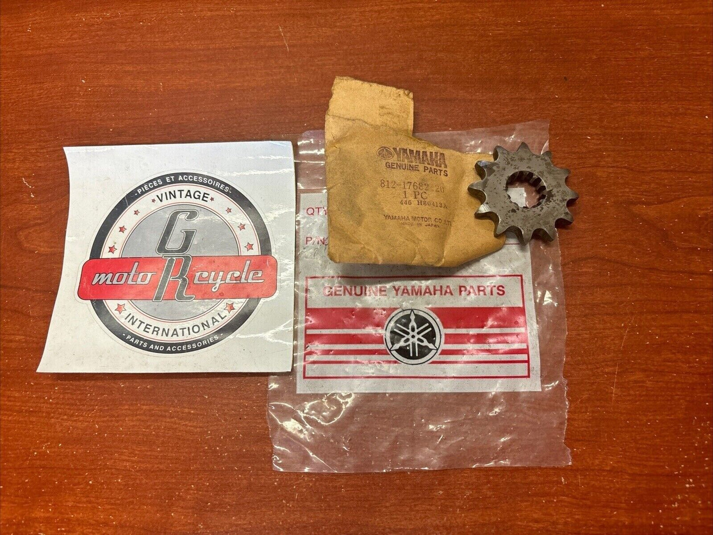 NOS Yamaha BR250 CF300 ET250 ET300 CHAIN DRIVE SPROCKET 12T 812-17682-20-00 Y177