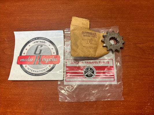 NOS Yamaha BR250 CF300 ET250 ET300 CHAIN DRIVE SPROCKET 12T 812-17682-20-00 Y177