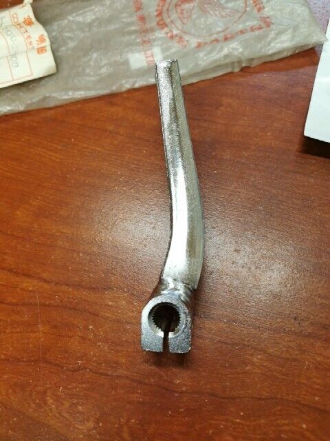 NOS Honda CB125 CL125K2 PEDAL GEAR CHANGE 24700-240-000 H80