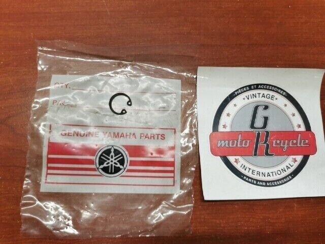 NOS Yamaha CB750K GL1800 NRX1800 VT1100C CIRCLIP INNER 18MM 94520-18000 Y131