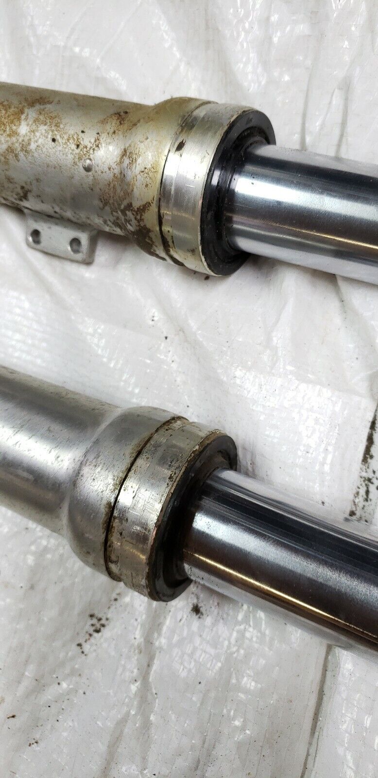 Honda XL250R 1984 front fork shock absorber XL 250R SHOWA 51400-KL4-671