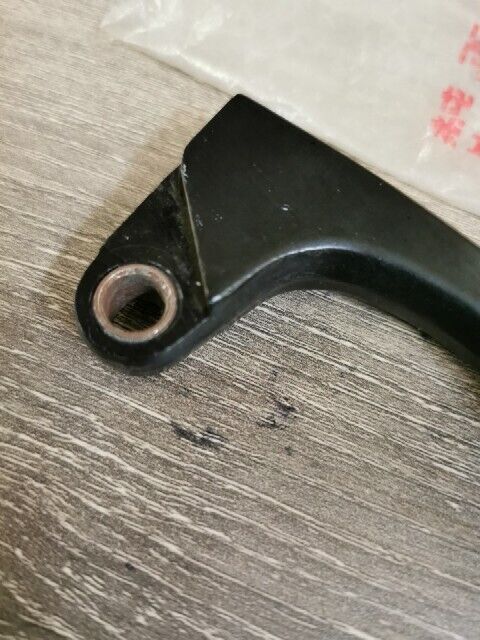 NOS HONDA XR500R XR200 XR200R XR250R LEVER R HANDLEBAR 53175-429-770 H89