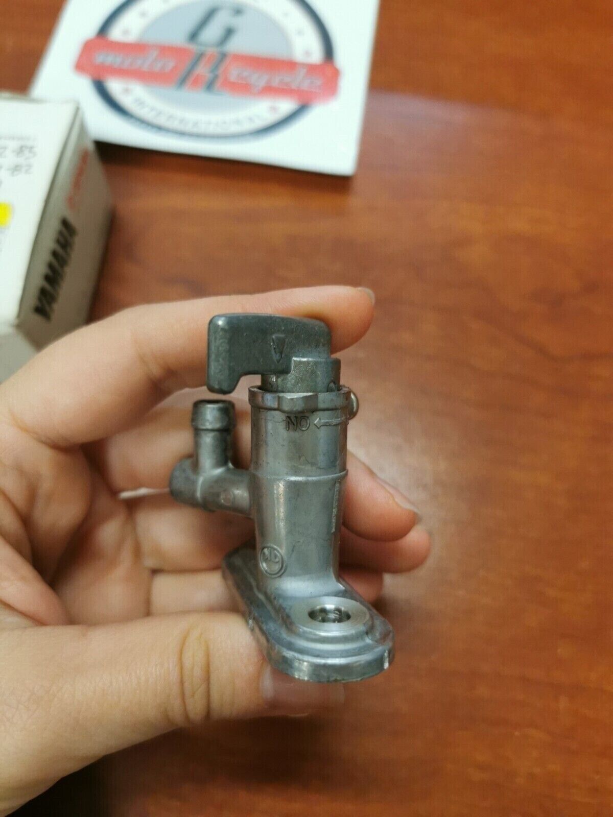 NOS Yamaha YZ50 YZ80 YZ125 YZ250 YZ400 YZ465 YZ490 FUEL COCK 2K5-24500-00-00 Y86